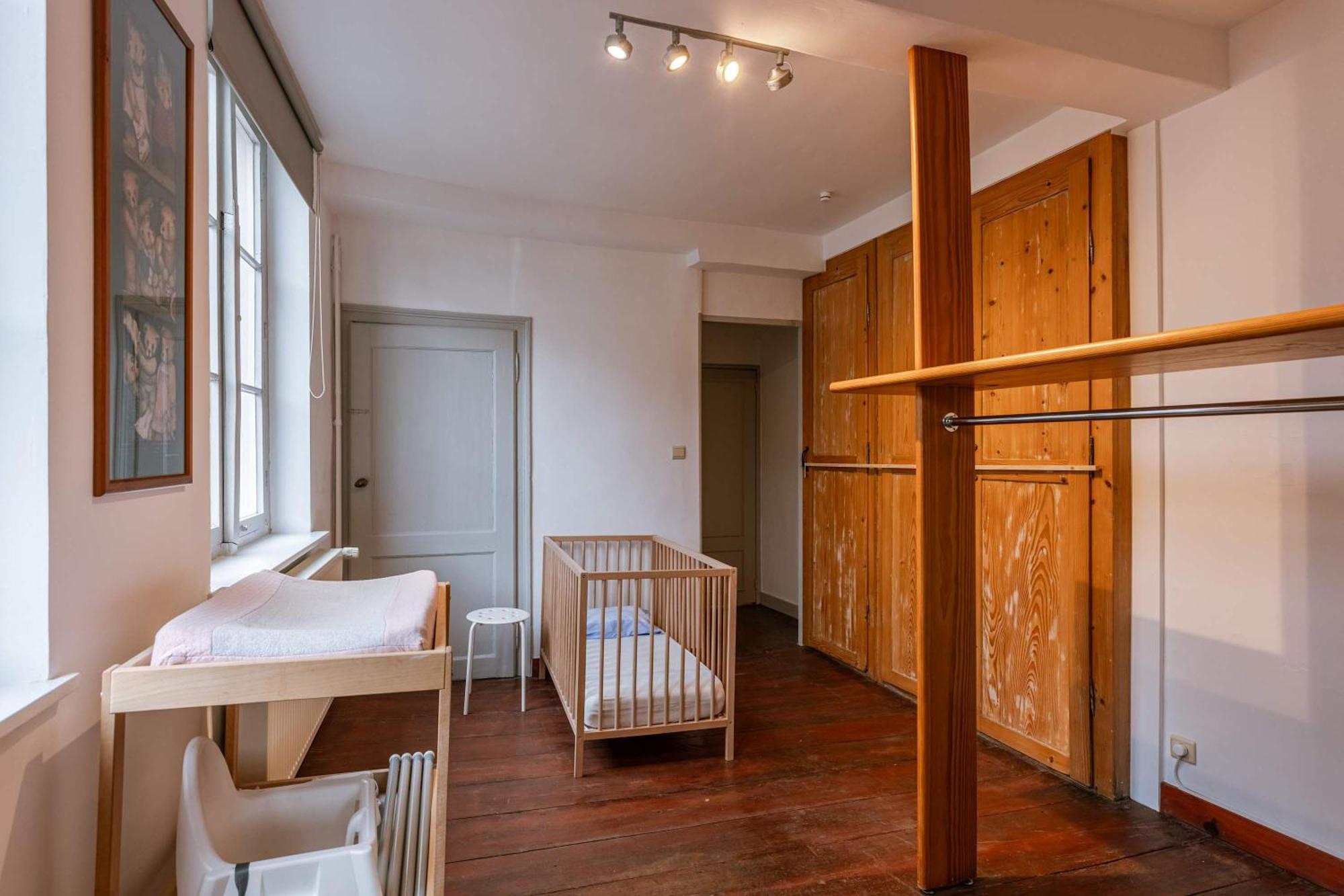 Huswell - Charming In The Heart Of *