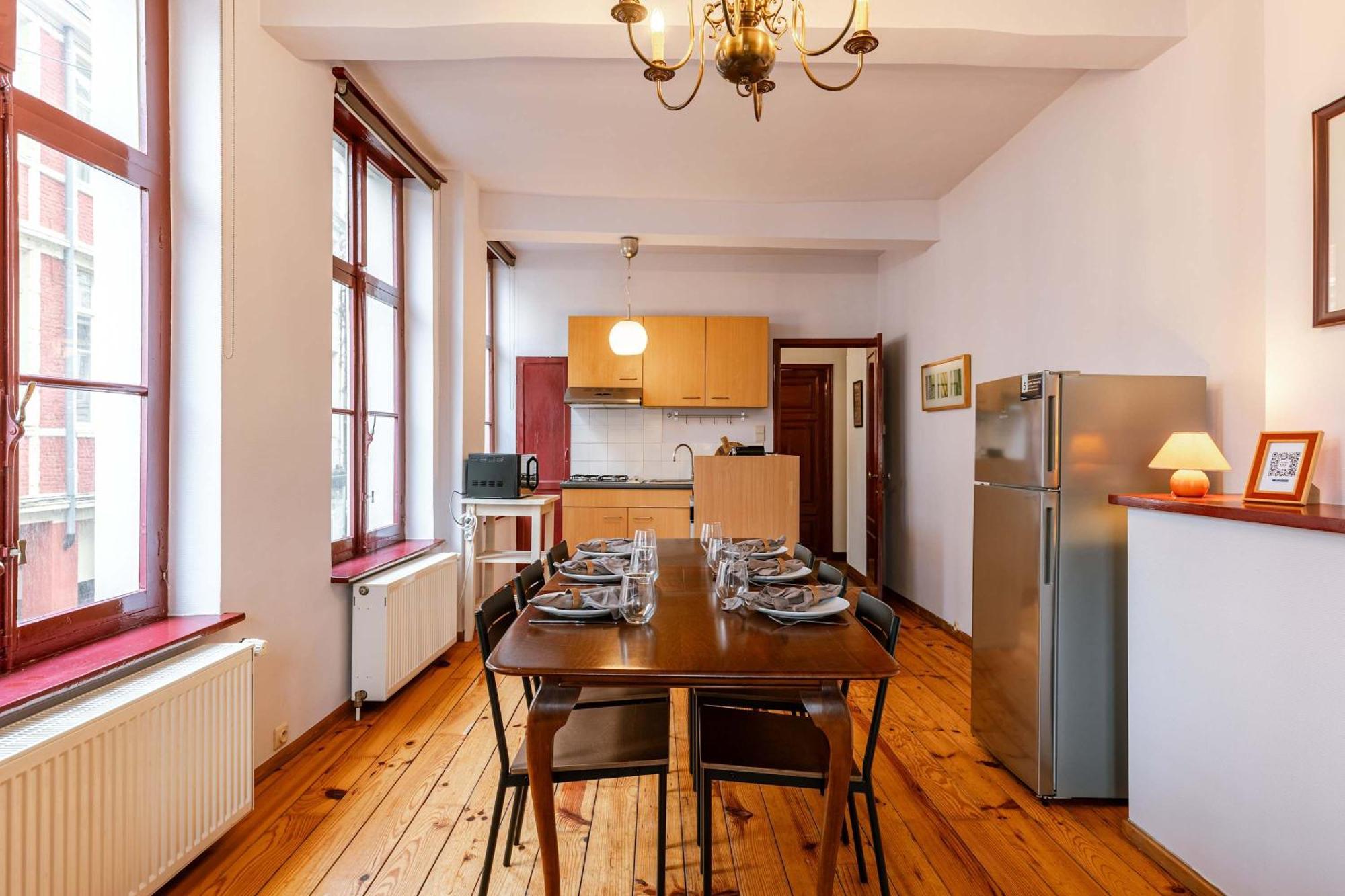 Huswell - Charming In The Heart Of * Ghent