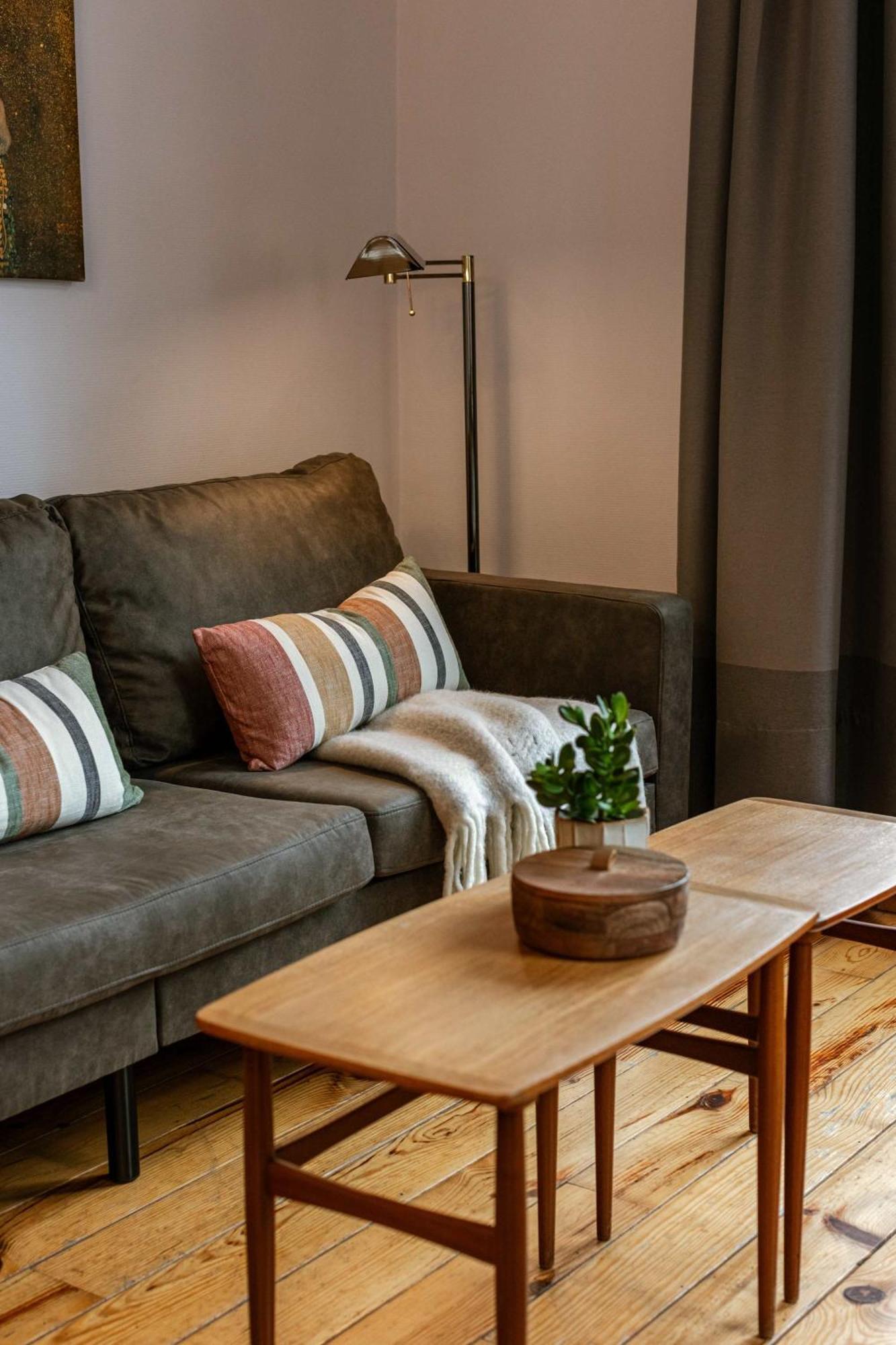 Huswell - Charming In The Heart Of Apartment Gent